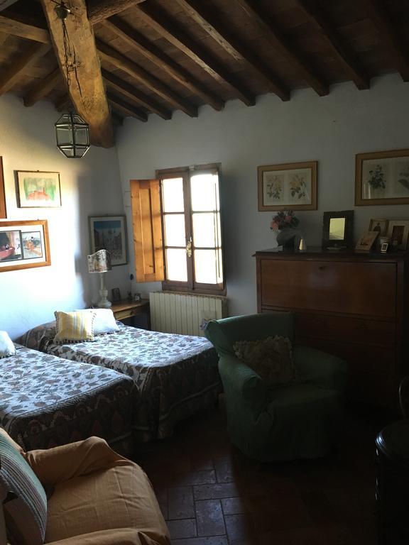 דירות קסטלנואובו ברארדנגה Casale Le Querce מראה חיצוני תמונה