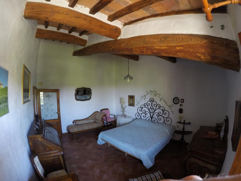 דירות קסטלנואובו ברארדנגה Casale Le Querce מראה חיצוני תמונה